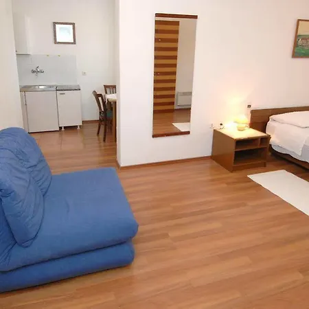 Guest house Konalic 3*