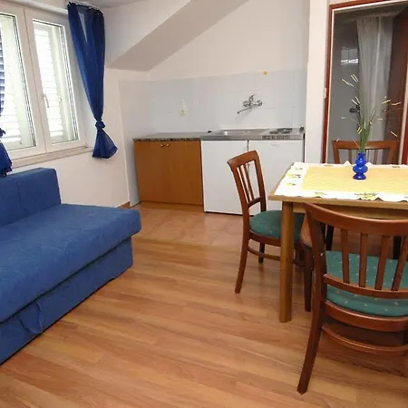 Guest house Konalic 3*