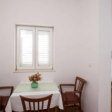 科纳莉可别墅酒店 Mokošica