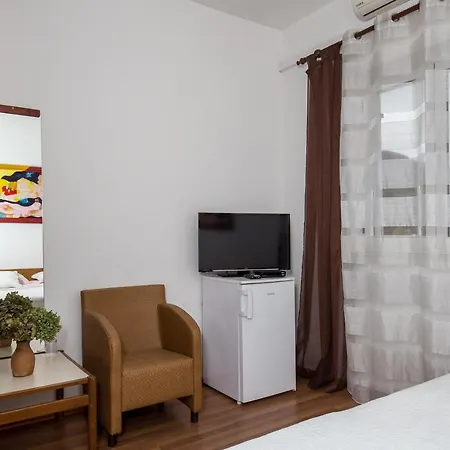 科纳莉可别墅酒店 3* Mokošica