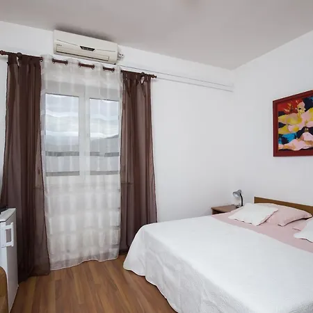 科纳莉可别墅酒店 Mokošica