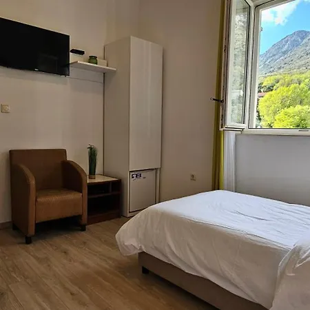 科纳莉可别墅酒店 Mokošica