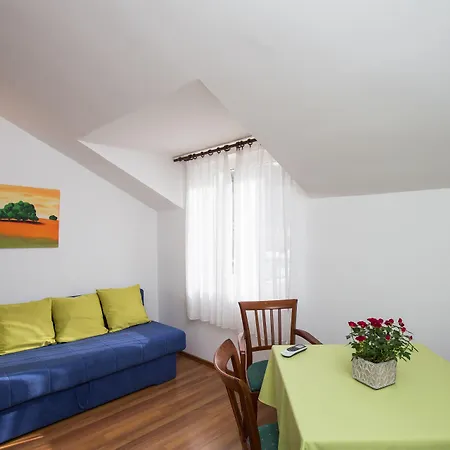 בית הארחה Konalic